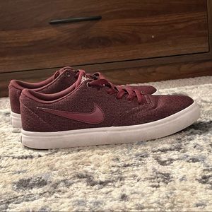 Nike Womens Sb Check Shoes Burgundy